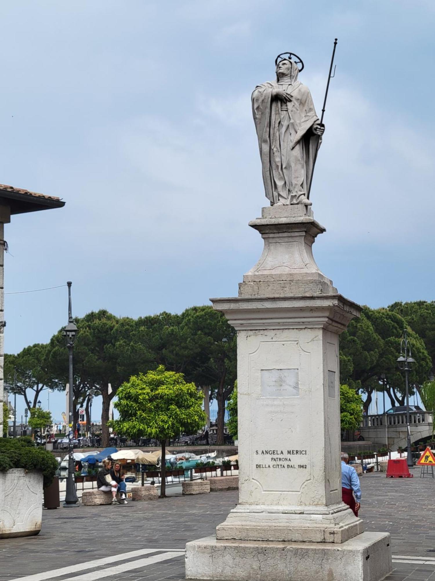 Casa Lorena Desenzano del Garda Dış mekan fotoğraf